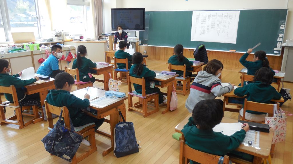 ２月３日 月 ５時間目授業 １年音楽 上野村立上野小学校